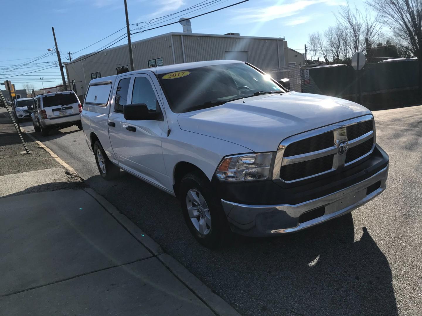 2017 White /Gray RAM 1500 1500 (1C6RR6FG4HS) with an 3.6 V6 engine, Automatic transmission, located at 577 Chester Pike, Prospect Park, PA, 19076, (610) 237-1015, 39.886154, -75.302338 - Photo#3